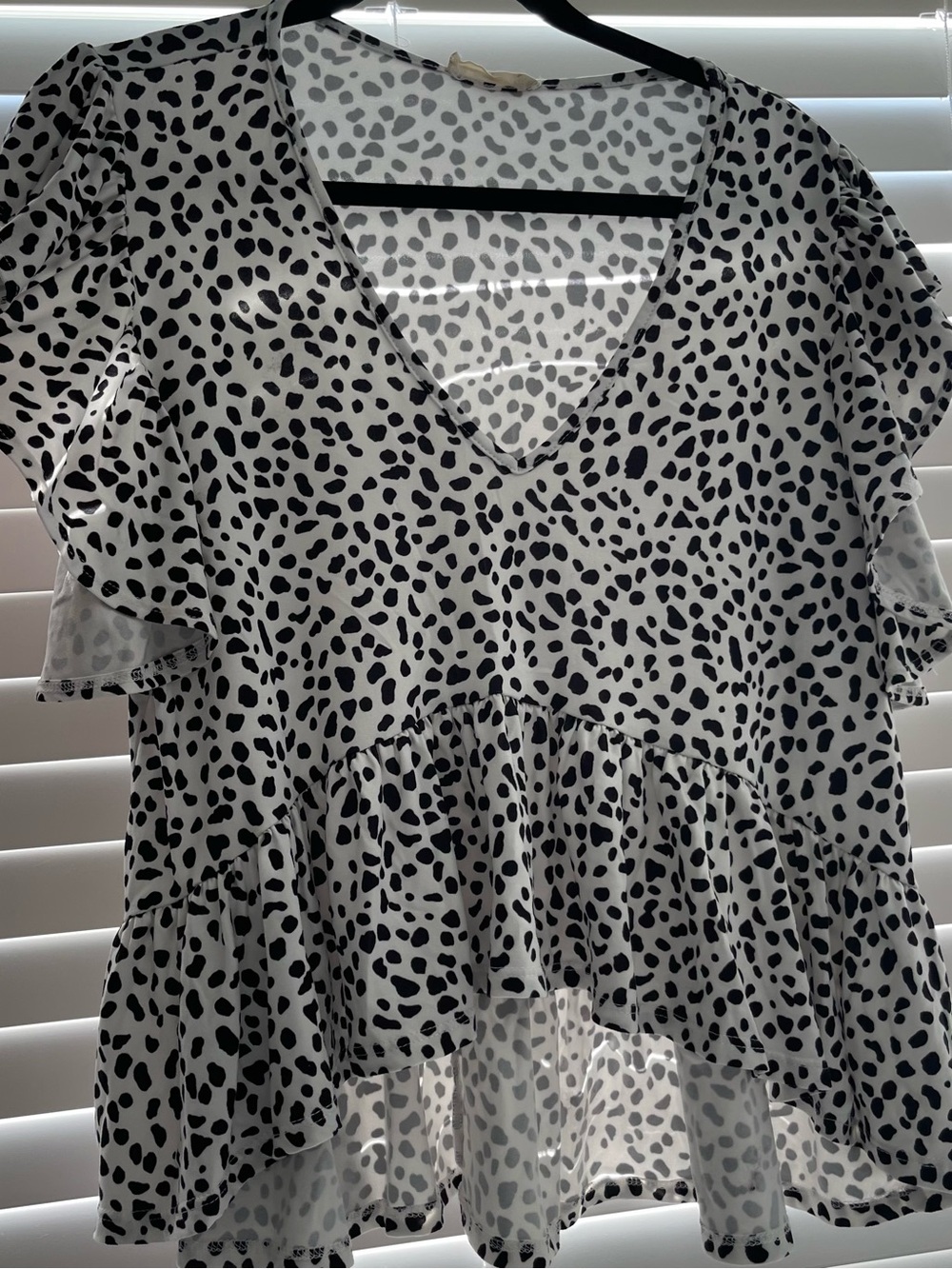 Altar'd State Black and White Spot V-Neck Ruffle Tunic